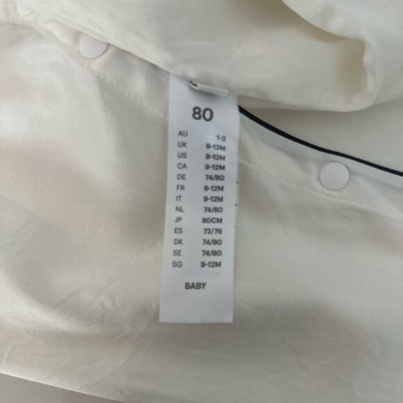 Silk blend pajama size 9-12 months unisex white w/black trim - Picture 4 of 11